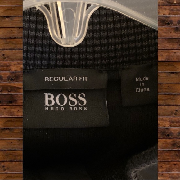 HUGO . HUGO BOSS SWEATER - Picture 3 of 6